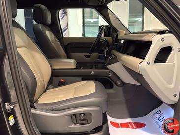 Land Rover Defender 110 X-Dynamic HSE Gancio Traino 3.0D I6 300cv AWD — photo 39