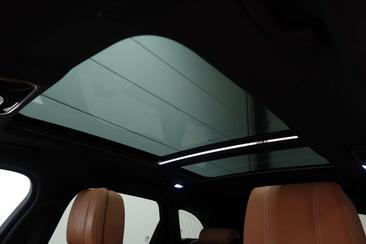 Land Rover Range Rover Velar R-Dynamic HSE 2.0 P400e — photo 15