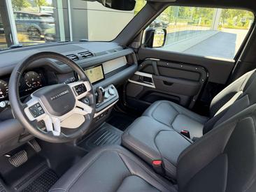 Land Rover Defender 90 D200 SE — photo 6