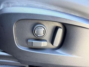 Land Rover Defender 90 D200 SE — photo 18