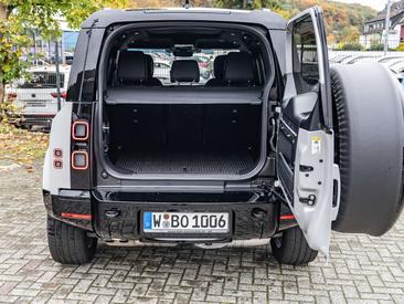 Land Rover Defender 110 D350 X-Dynamic HSE Satin Gris — photo 11