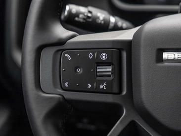 Land Rover Defender 110 D350 X-Dynamic HSE Satin Gris — photo 14