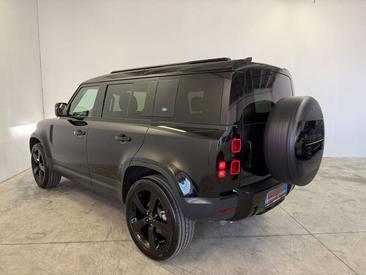 Land Rover Defender 110 X-Dynamic SE 3.0d I6 Mhev — photo 2
