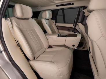 Land Rover Range Rover Autobiography 3.0 P460e PHEV — photo 4