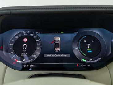 Land Rover Range Rover Autobiography 3.0 P460e PHEV — photo 10