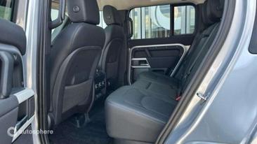 Land Rover Defender 110 XS Edition 2.0 P400e — photo 13