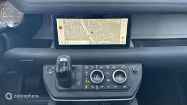 Land Rover Defender 110 XS Edition 2.0 P400e — photo 18