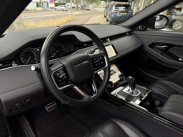 Land Rover Range Rover Evoque P300e R-Dynamic HSE — photo 9
