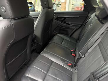 Land Rover Range Rover Evoque P300e R-Dynamic HSE — photo 15
