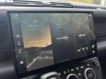 Land Rover Defender X-Dynamic HSE Edition P300e PHEV — photo 20