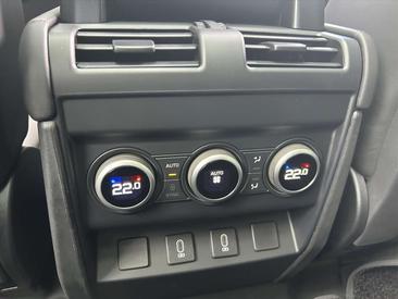 Land Rover Defender X-Dynamic HSE Edition P300e PHEV — photo 39