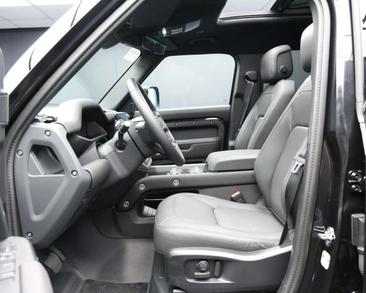 Land Rover Defender 110 X-Dynamic HSE Awd 3.0d I6 Mhev 250cv Auto — photo 9