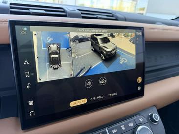 Land Rover Defender 90 P400 X — photo 10