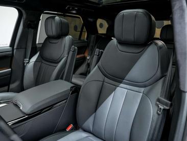 Land Rover Range Rover Sport 3.0 P550e Autobiography PHEV — photo 17
