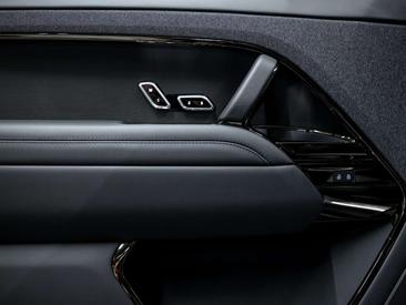 Land Rover Range Rover Sport 3.0 P550e Autobiography PHEV — photo 37