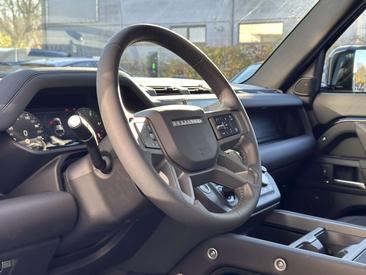 Land Rover Defender 110 D250 X-Dynamic SE AWD Auto. 25.5MY Lichte Vrac Noir — photo 10