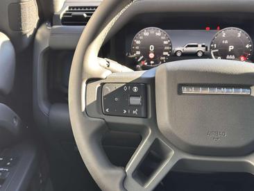 Land Rover Defender 110 D250 X-Dynamic SE AWD Auto. 25.5MY Lichte Vrac Noir — photo 13