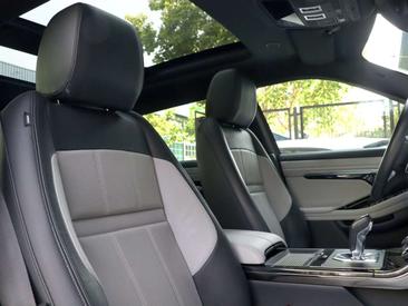 Land Rover Range Rover Evoque 2.0D I4 MHEV R-Dynamic S AWD Aut. 163 — photo 18