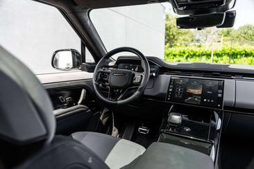 Land Rover Range Rover Sport SV Edition One — photo 16