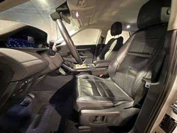Land Rover Range Rover Evoque D180 SE — photo 14