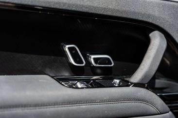 Land Rover Range Rover Sport SV Edition One — photo 30