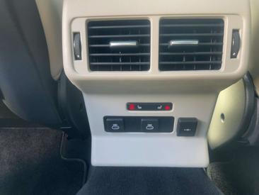 Land Rover Range Rover Velar R-Dynamic HSE P400 — photo 18