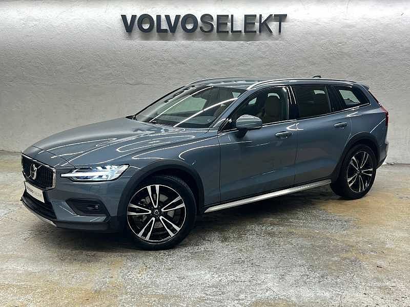 Volvo V60 Cross Country Plus B4 - 2022 - Joinsteer - #1