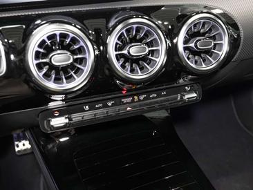 Mercedes Classe A 200 AMG Line — photo 9