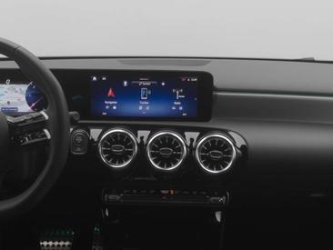 Mercedes Classe A 200 AMG Line — photo 18