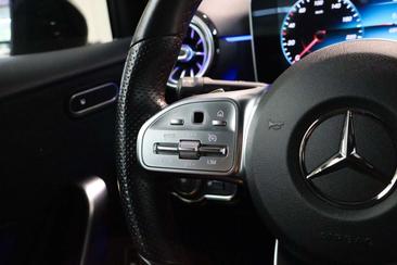 Mercedes Classe A 220 Night Edition — photo 22