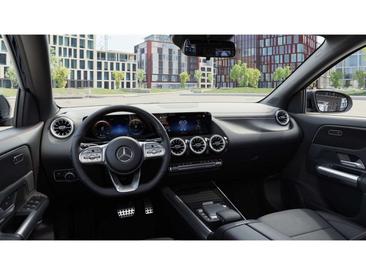 Mercedes EQA 250 Night Edition — photo 8