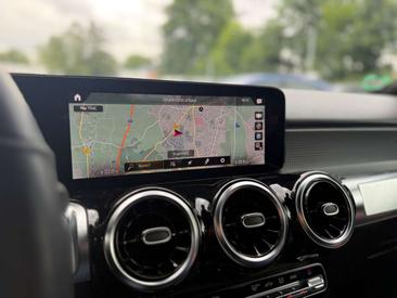 Mercedes GLB 200 — photo 18