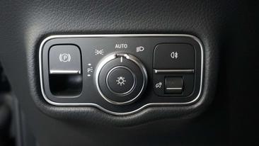 Mercedes GLS — photo 38