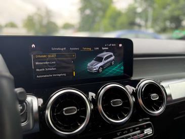 Mercedes GLB 200 — photo 22