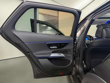Mercedes Classe E 300 — photo 17