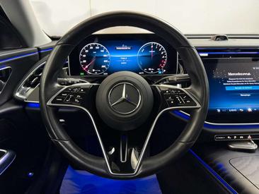 Mercedes Classe E 300 — photo 31