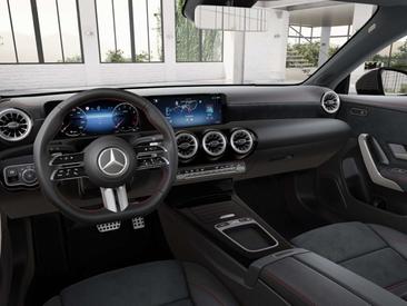 Mercedes CLA 200 — photo 2