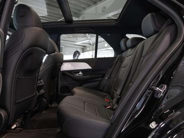 Mercedes GLE 400 AMG Line — photo 8