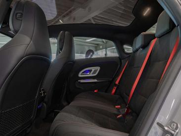 Mercedes CLA 220 Night Edition — photo 6