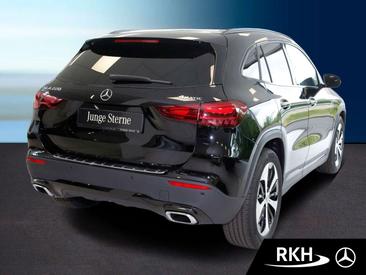 Mercedes GLA 220 Night Edition — photo 2