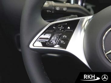 Mercedes GLA 220 Night Edition — photo 15