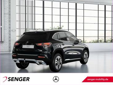 Mercedes GLA 200 — photo 3