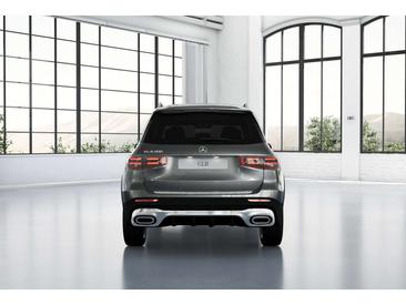 Mercedes GLB 200 AMG Line — photo 5