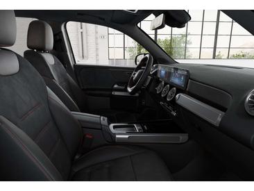 Mercedes GLB 200 AMG Line — photo 7