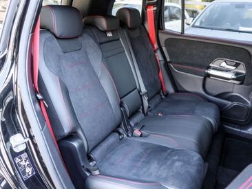 Mercedes GLB 35 AMG 35 — photo 4