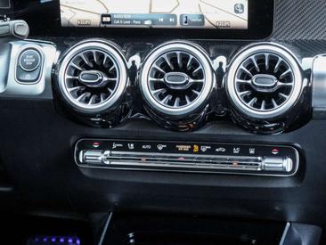 Mercedes GLB 35 AMG 35 — photo 8