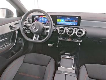 Mercedes CLA 200 Night Edition — photo 5