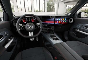 Mercedes GLB 250 AMG Line — photo 6