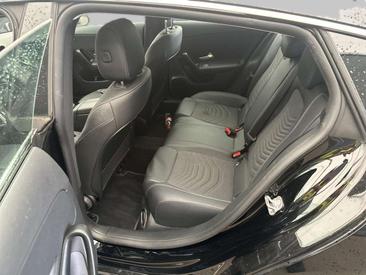Mercedes CLA 180 AMG Line — photo 9