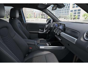 Mercedes EQB 300 Progressive — photo 8